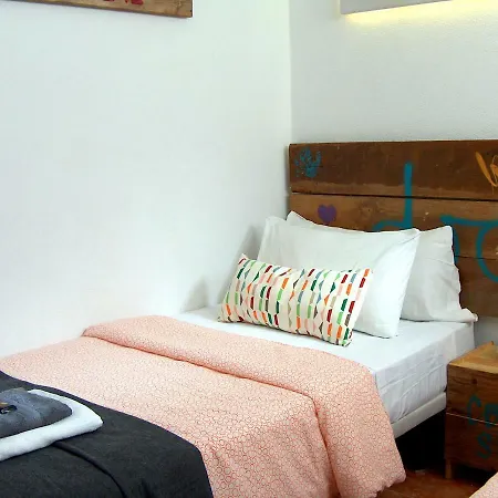Апартаменты Cute Studio By Helloapartments